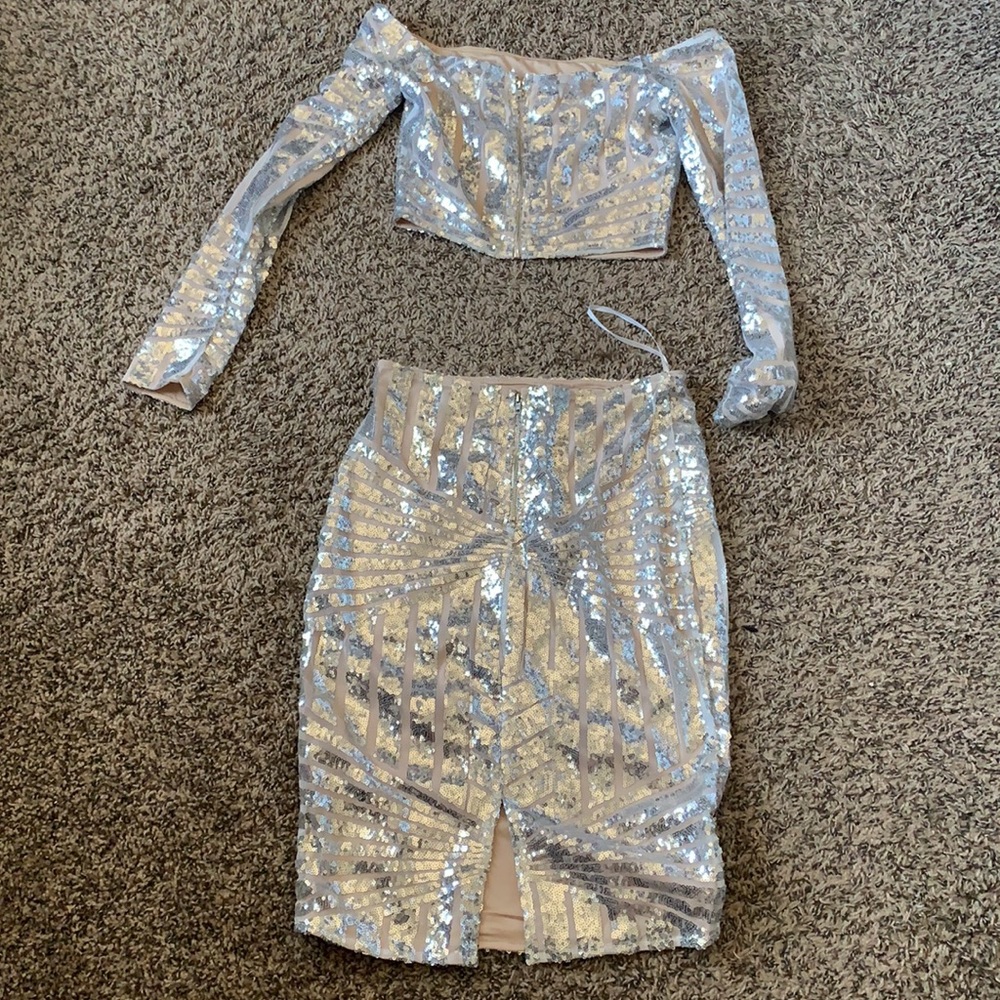 Sequin Crop Top Skirt Set - Picture 5 of 9